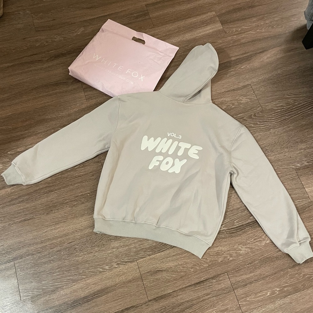 NWT White Fox Boutique Offstage Hoodie Moon in size Small/Medium (S/M)